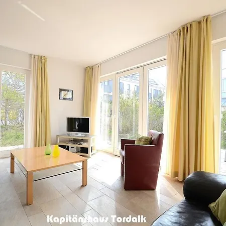 Kapitaenshaus Tordalk Mit 3 Schlafzimmern Norderney Exterior photo